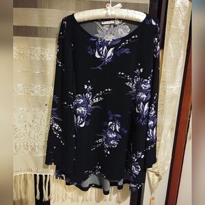 EUC Susan Graver Purple Floral Long Sleeve Dressy Top Pullover Shirt Blouse